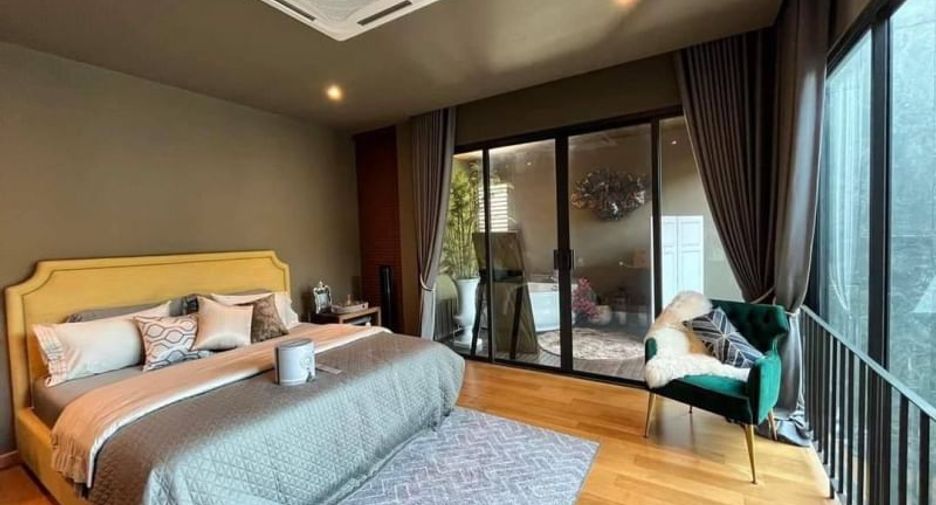 For sale 4 ベッドルーム house in Lat Phrao, Bangkok