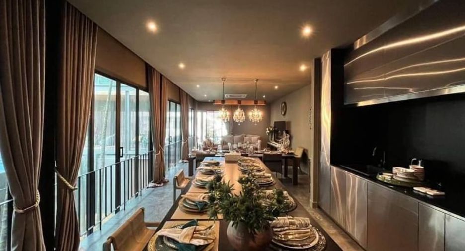 For sale 4 ベッドルーム house in Lat Phrao, Bangkok