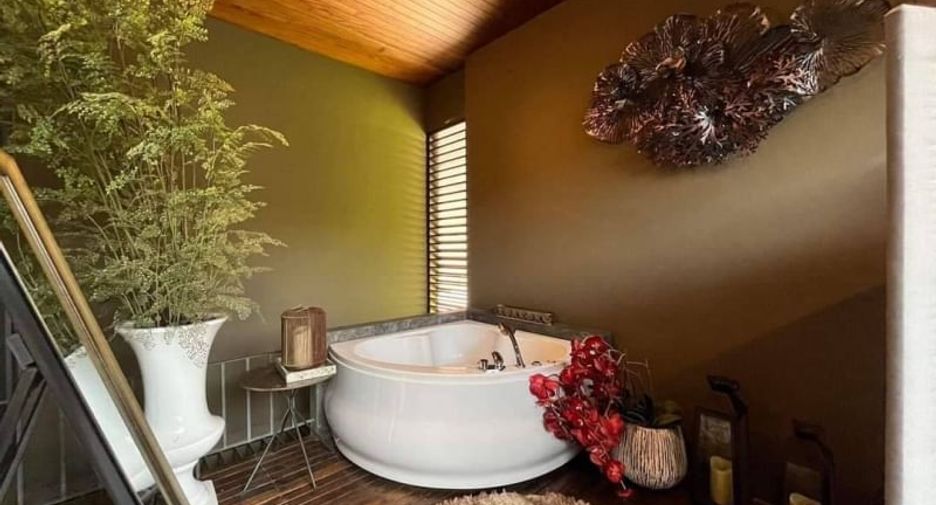 For sale 4 ベッドルーム house in Lat Phrao, Bangkok
