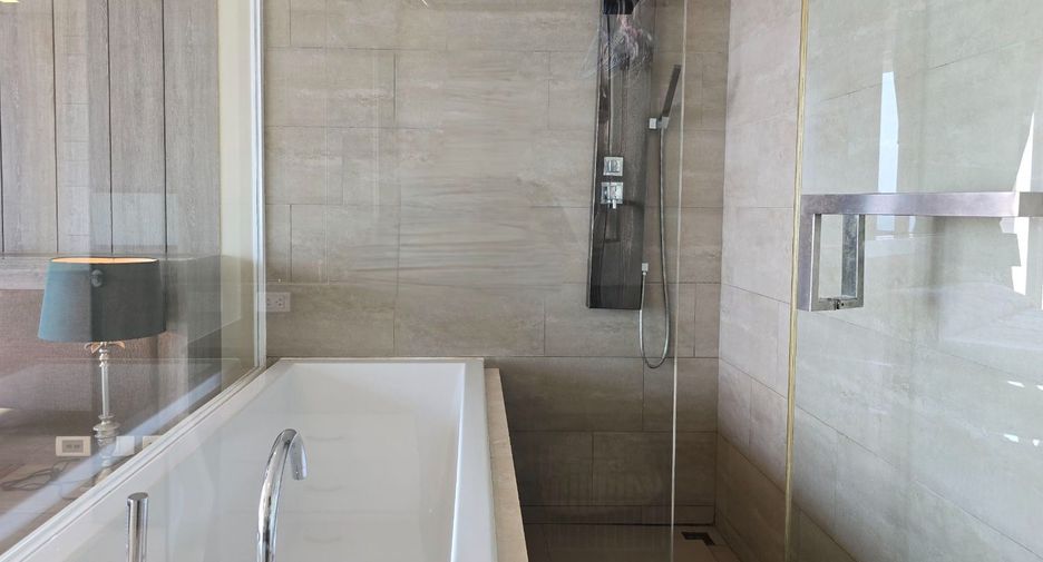 For rent 1 bed condo in Bang Lamung, Chonburi