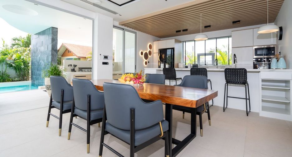 For sale 5 bedrooms villa in Mueang Phuket, Phuket
