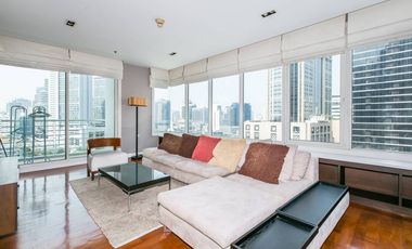 Condo en alquiler y en venta de 3 habitaciones en Khlong Toei, Bangkok