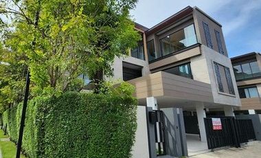 Casa en venta de 4 habitaciones en Saphan Sung, Bangkok