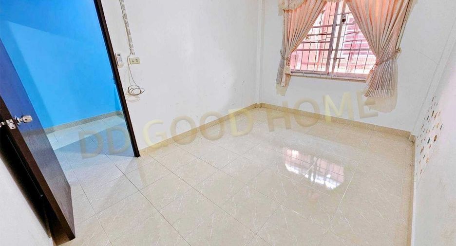 For sale 3 Beds townhouse in Bang Len, Nakhon Pathom