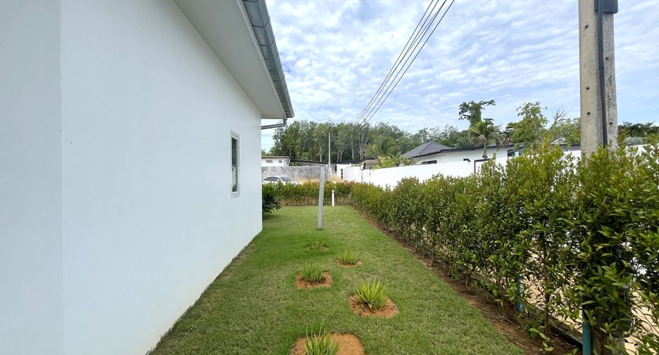 For sale 4 Beds villa in Takua Pa, Phang Nga
