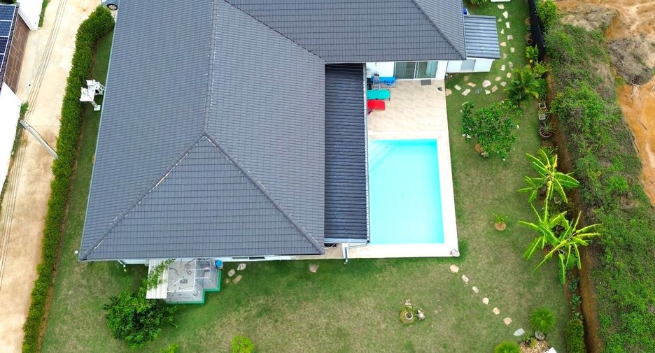 For sale 4 Beds villa in Takua Pa, Phang Nga