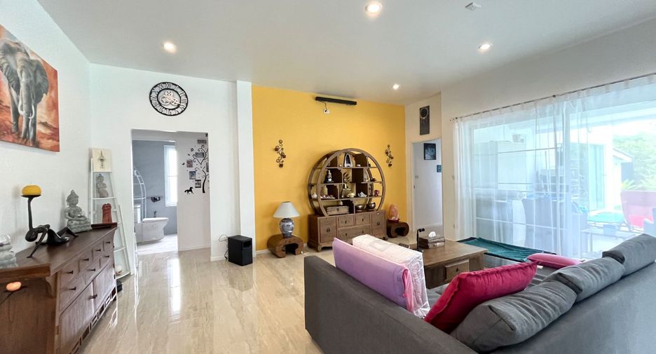 For sale 4 Beds villa in Takua Pa, Phang Nga