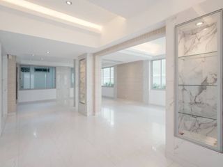 For sale 4 bedrooms townhouse in Watthana, Bangkok