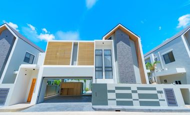 Haus zum Kauf mit 4 Zimmer in Bang Lamung, Chonburi