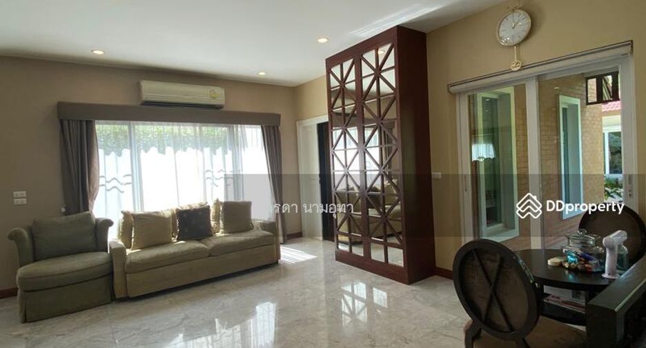 À vendre 5 chambres maison à Lat Phrao, Bangkok