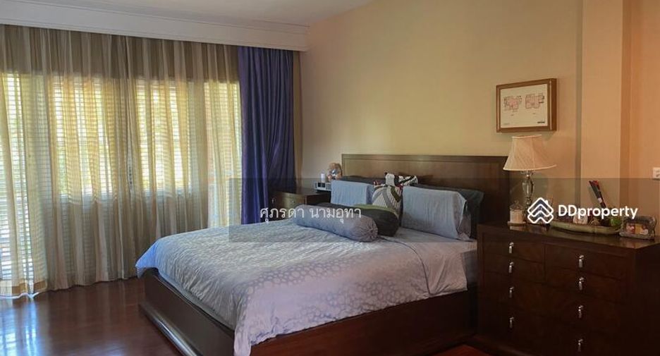 À vendre 5 chambres maison à Lat Phrao, Bangkok