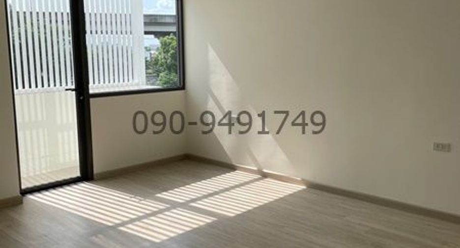 For rent 3 bedrooms townhouse in Don Mueang, Bangkok