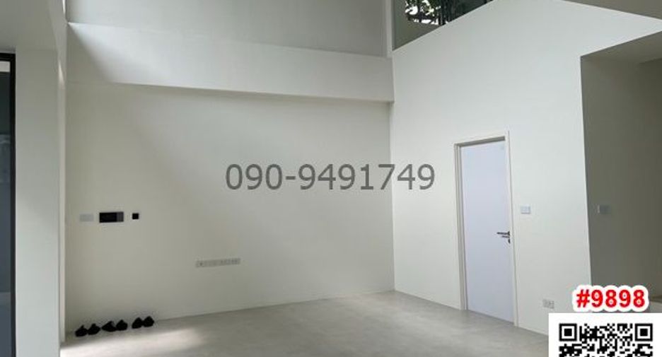For rent 3 bedrooms townhouse in Don Mueang, Bangkok