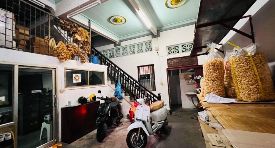 Casa adosada en venta de 6 habitaciones en Samphanthawong, Bangkok