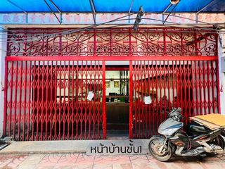 For sale 6 bed townhouse in Samphanthawong, Bangkok