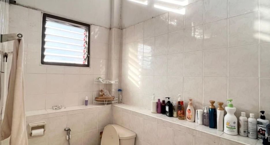Casa adosada en venta de 6 habitaciones en Samphanthawong, Bangkok