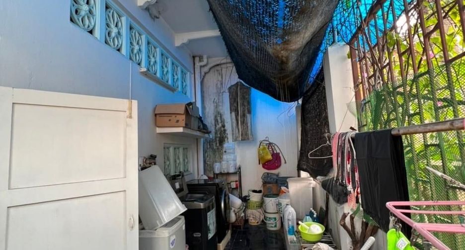 Casa adosada en venta de 6 habitaciones en Samphanthawong, Bangkok