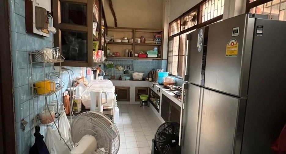 Casa adosada en venta de 6 habitaciones en Samphanthawong, Bangkok