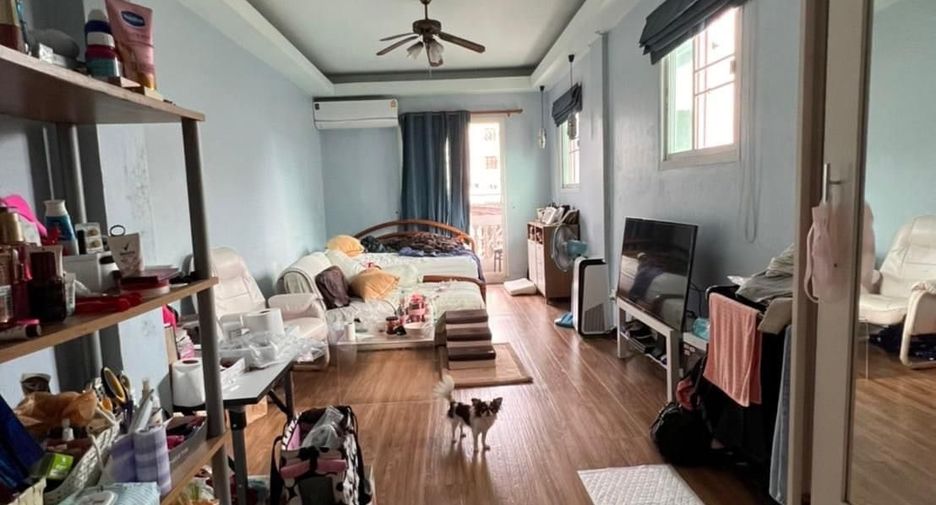 Casa adosada en venta de 6 habitaciones en Samphanthawong, Bangkok