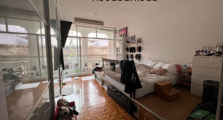 Casa adosada en venta de 6 habitaciones en Samphanthawong, Bangkok