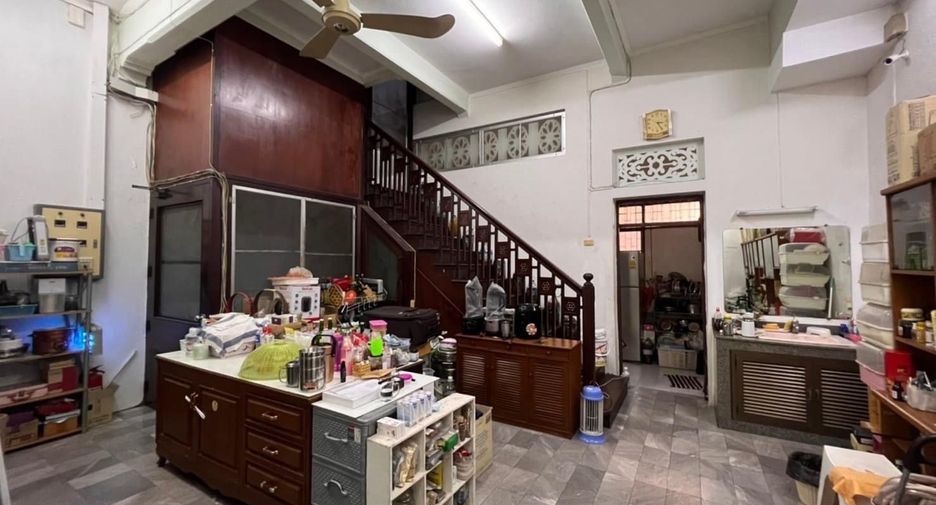 Casa adosada en venta de 6 habitaciones en Samphanthawong, Bangkok