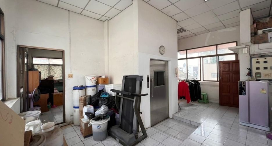 Casa adosada en venta de 6 habitaciones en Samphanthawong, Bangkok