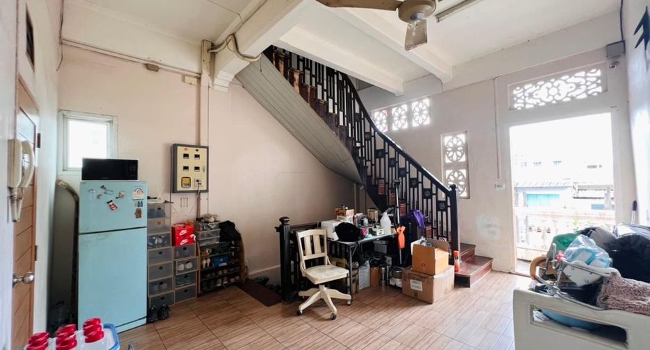 Casa adosada en venta de 6 habitaciones en Samphanthawong, Bangkok