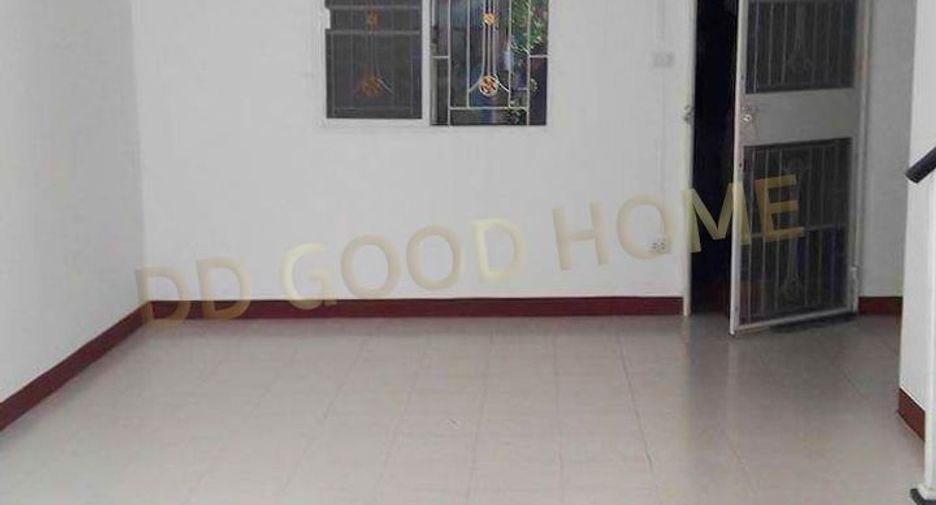 For sale 3 bedrooms condo in Lat Krabang, Bangkok