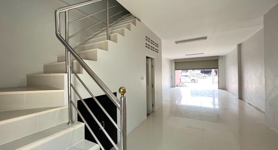 For sale 4 bedrooms retail Space in Mueang Krabi, Krabi