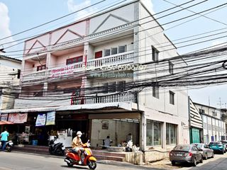 À vendre 2 chambres local commercial à Pak Kret, Nonthaburi