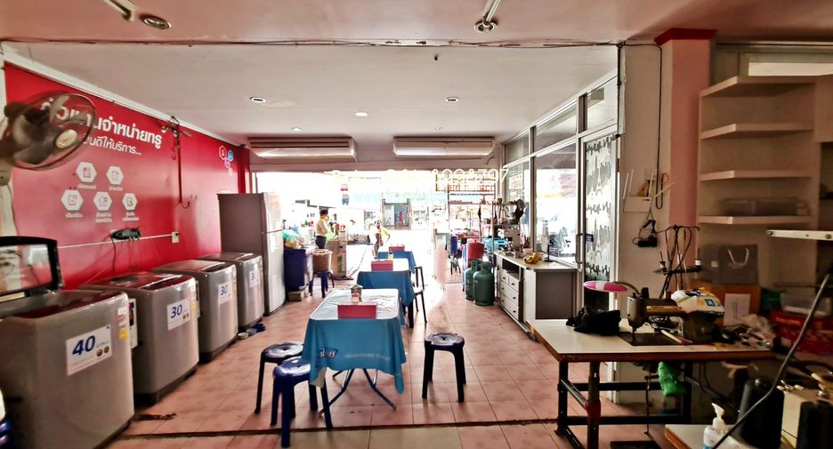 For sale 2 ベッドルーム retail Space in Pak Kret, Nonthaburi