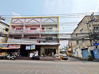 À vendre 2 chambres local commercial à Pak Kret, Nonthaburi