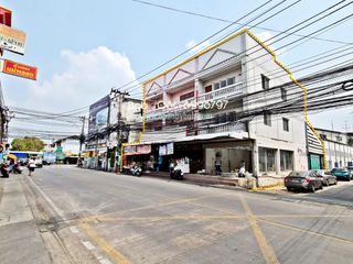 À vendre 2 chambres local commercial à Pak Kret, Nonthaburi