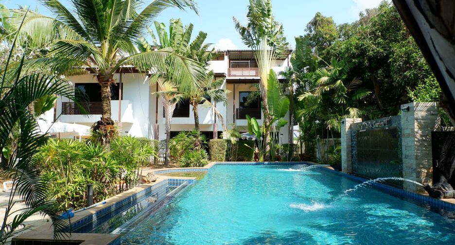 出租 和 出售 2 卧室 联排别墅 在 Mueang Rayong, Rayong