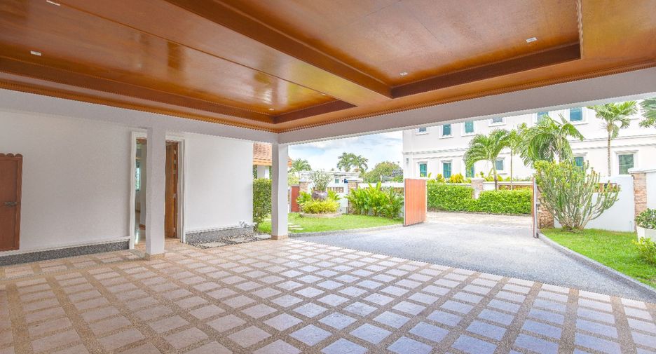 For rent 4 bedrooms villa in Thalang, Phuket