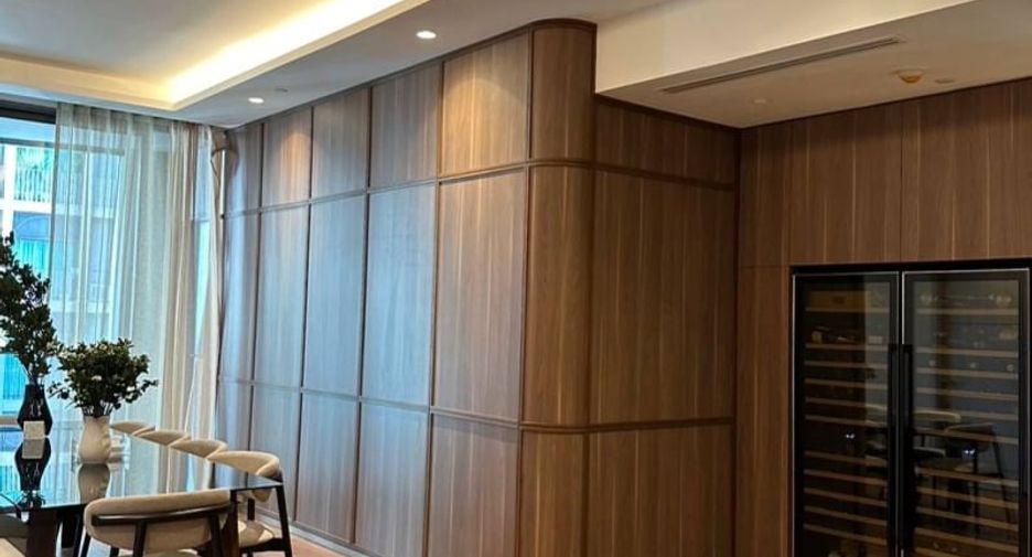 Condo en venta de 4 habitaciones en Khlong Toei, Bangkok