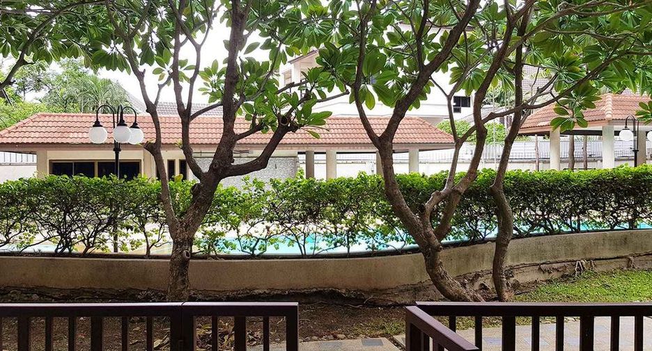 Wohnung zur Miete mit 3 Zimmer in Pak Kret, Nonthaburi