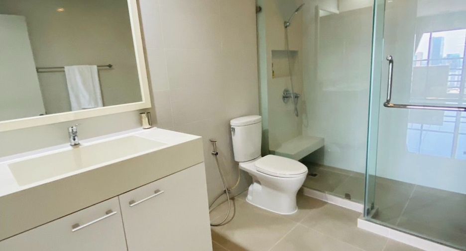 À vendre 2 chambres condo à Khlong Toei, Bangkok