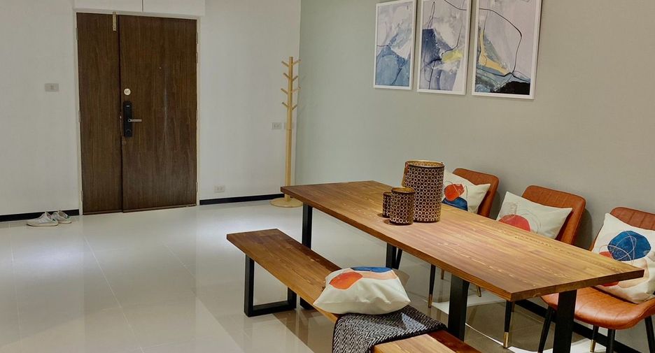 À vendre 2 chambres condo à Khlong Toei, Bangkok