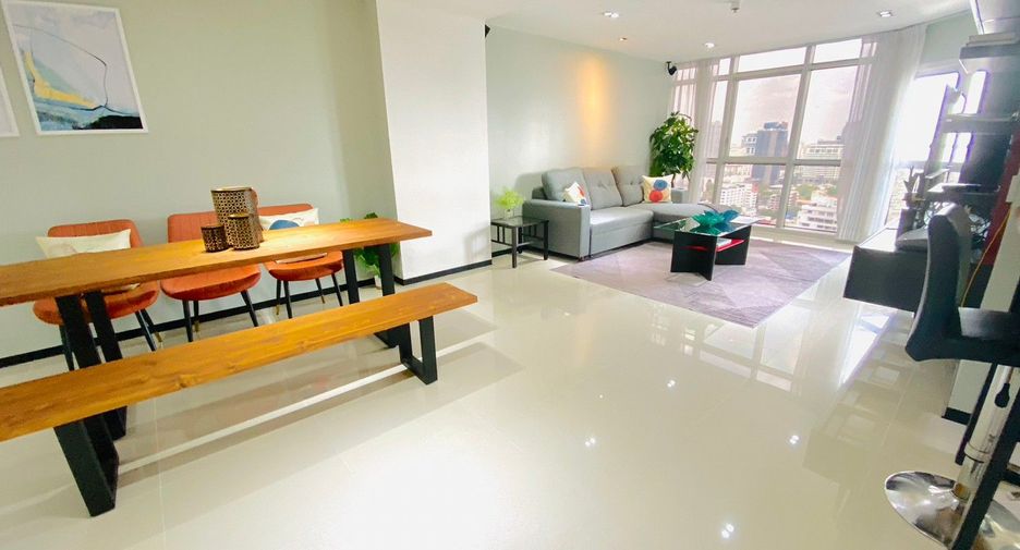 À vendre 2 chambres condo à Khlong Toei, Bangkok
