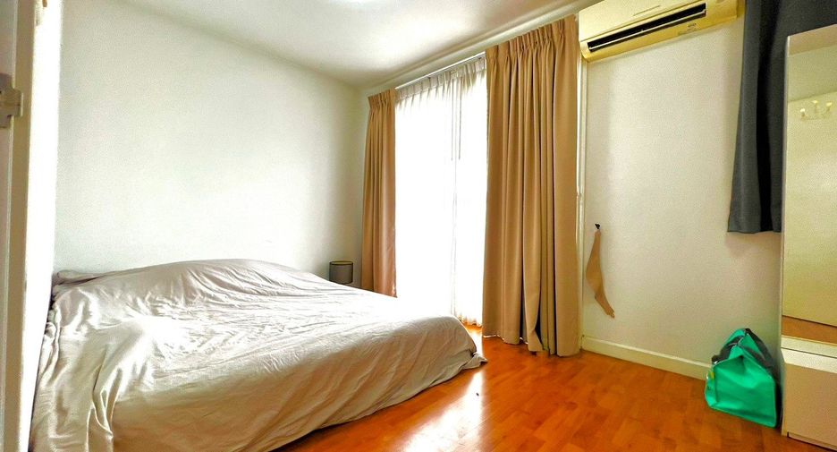 For sale 3 bedrooms townhouse in Bueng Kum, Bangkok