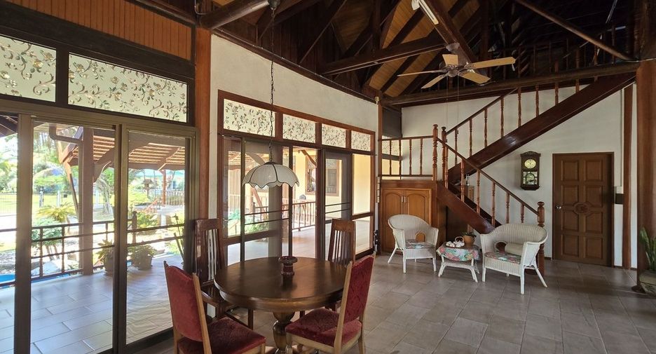 For sale 6 bedrooms house in Mueang Chanthaburi, Chanthaburi