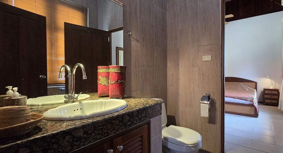 For sale 6 bedrooms house in Mueang Chanthaburi, Chanthaburi