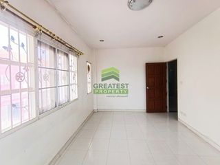 For sale 6 bedrooms townhouse in Sai Noi, Nonthaburi