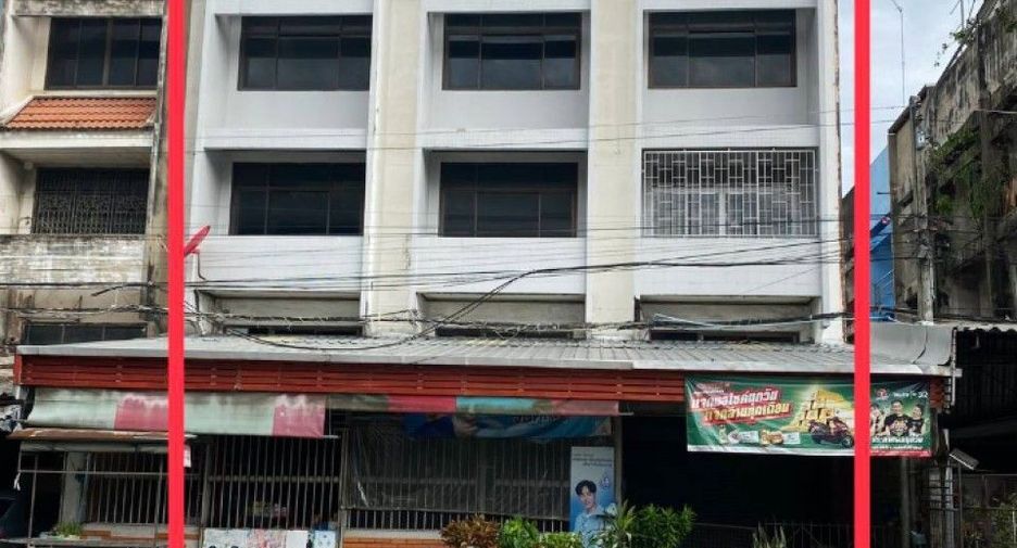 For sale 3 bed retail Space in Chaloem Phra Kiat, Saraburi