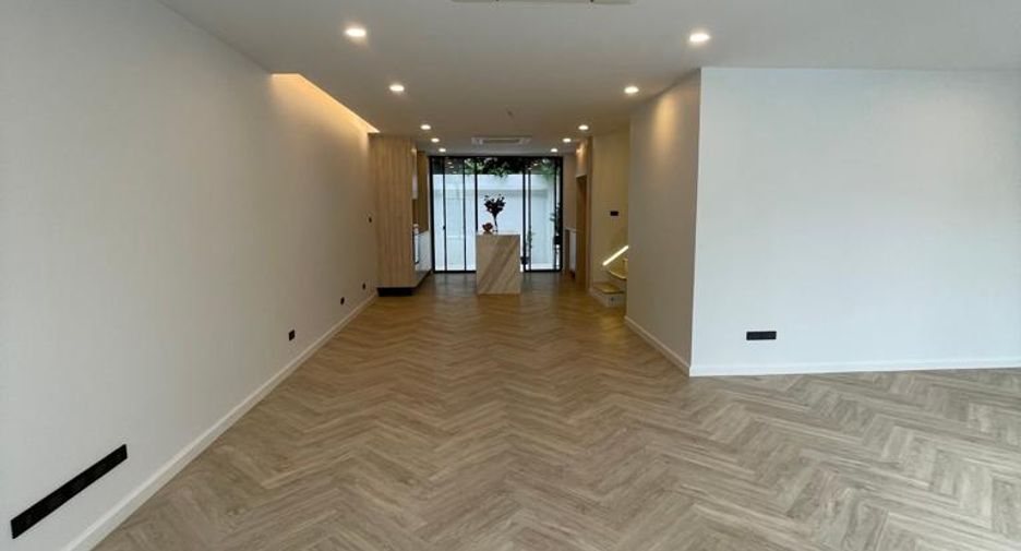 For sale 3 bedrooms townhouse in Watthana, Bangkok