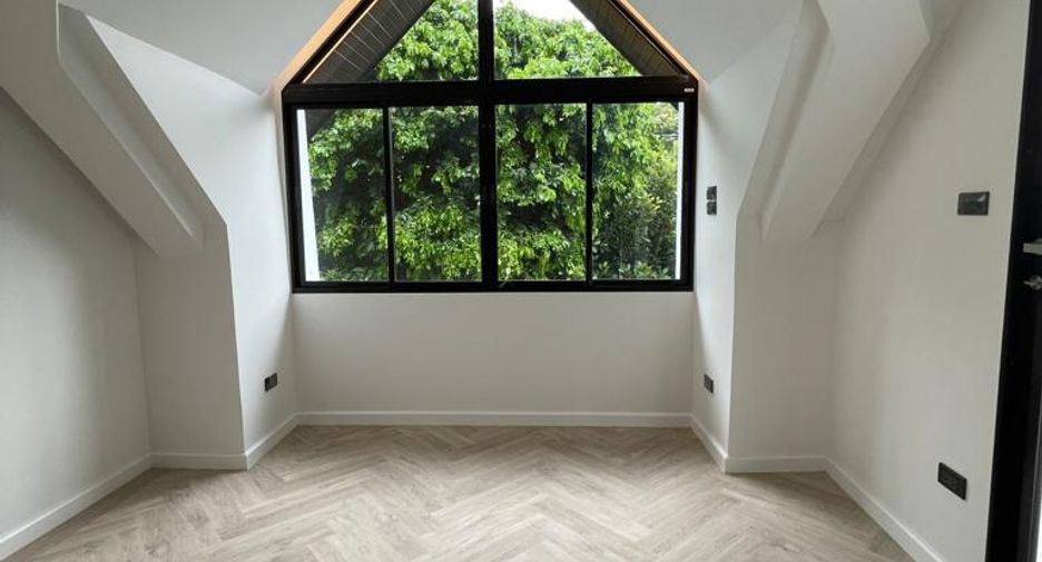 For sale 3 bedrooms townhouse in Watthana, Bangkok