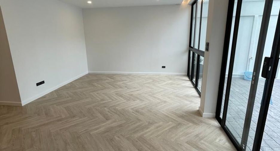 For sale 3 bedrooms townhouse in Watthana, Bangkok
