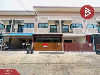 For sale 3 Beds townhouse in Krathum Baen, Samut Sakhon
