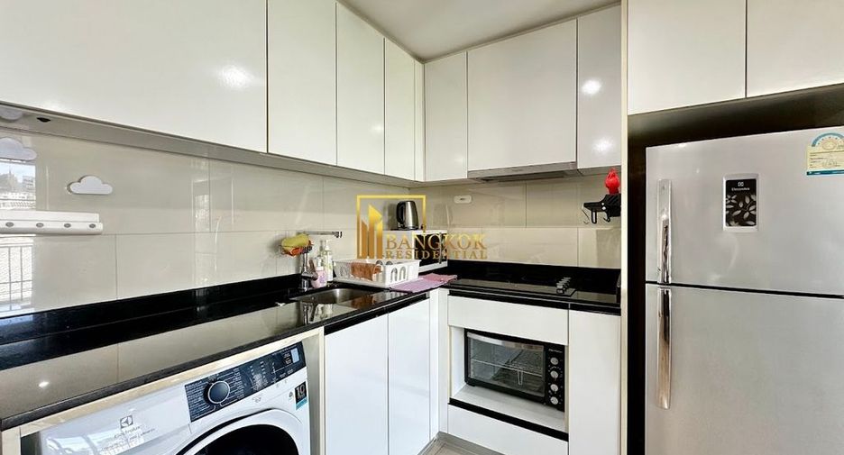 For rent 2 bedrooms condo in Watthana, Bangkok